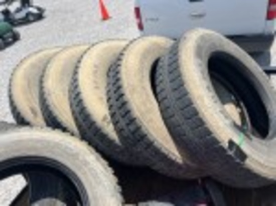 Set of 5 11R 24.5 truck tires