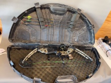(Mathews Mission ) Bow and Case with arrows
