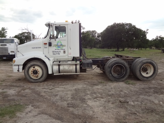 2002 International 9200i 6X4 171"WB ISX400 Cummins 10 Spd 565,348 Miles Vin*C070310