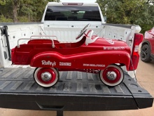 1999 Coca-Cola "HOT AUGUST NIGHTS' limited Edition Pedal Car