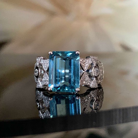 14k Gold 2.43 Ct Natural Aquamarine & Diamond Ring