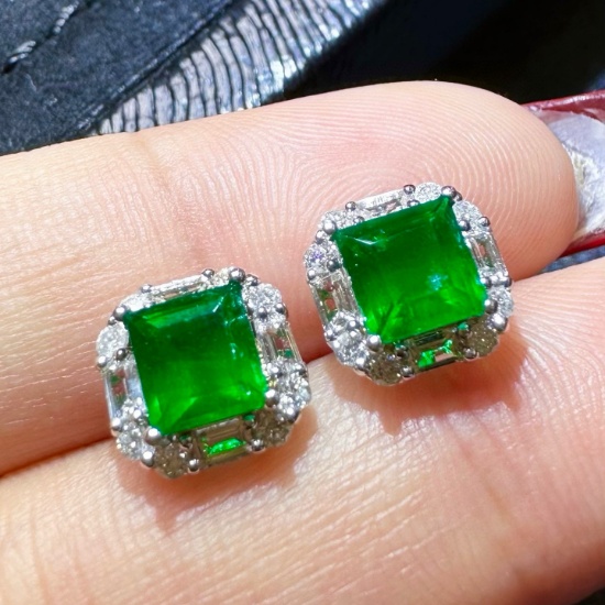 14k Gold 1.54 Ctw Vivid Green Natural Emerald & Diamond Earrings