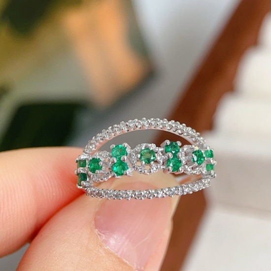 14k Gold 0.8 Ct Natural Emerald & Diamond Ring