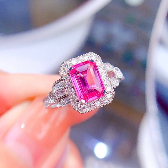 14k Gold 1.55 Ct Natural Padparadscha Sapphire & Diamond Ring