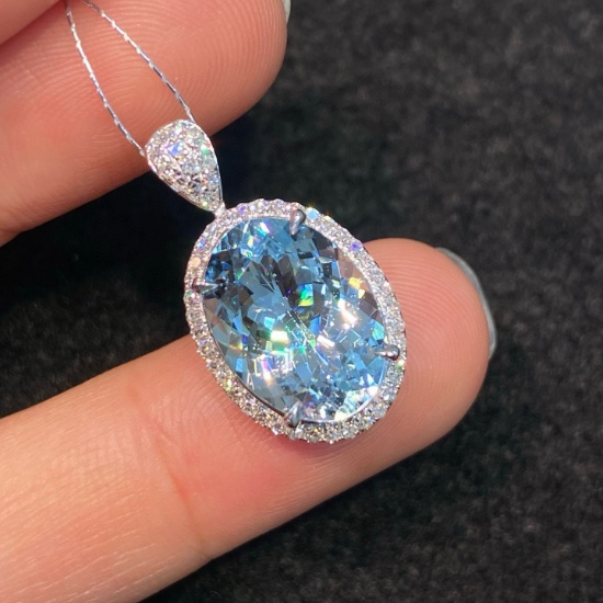 14k Gold 4.85 Ct Natural Aquamarine & Diamond Pendant( Without Chain )