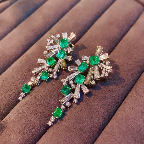 14k Gold 4.40 Ctw Vivid Green Natural Emerald & Diamond Earrings