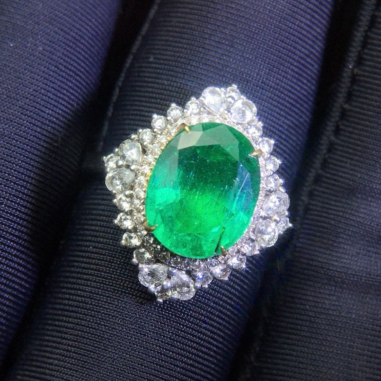 14k Gold 3.59 Ctw Vivid Green Natural Emerald & Diamond Ring