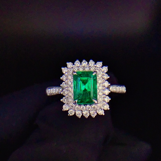 14k Gold 1.44 Ctw Vivid Green Natural Emerald & Diamond Ring