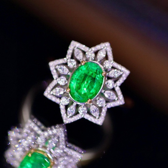 14k Gold 1.75 Ctw Vivid Green Natural Emerald & Diamond Ring/pendant( Without Chain )