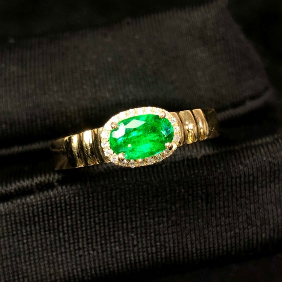 14k Gold 0.59 Ctw Vivid Green Natural Emerald & Diamond Ring