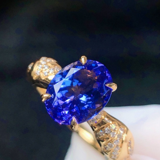 14k Gold 2.82 Ctw Natural Tanzanite & Diamond Ring