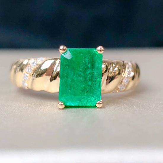 14k Gold 1.06 Ctw Vivid Green Natural Emerald & Diamond Ring