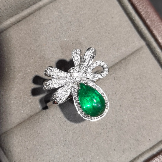 14k Gold 2.14 Ctw Vivid Green Natural Emerald & Diamond Ring