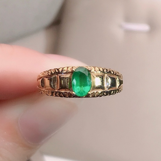 14k Gold 0.5 Ct Vivid Green Natural Emerald Ring