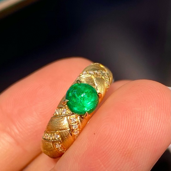 14k Gold 0.95 Ct Vivid Green Natural Emerald & Diamond Ring