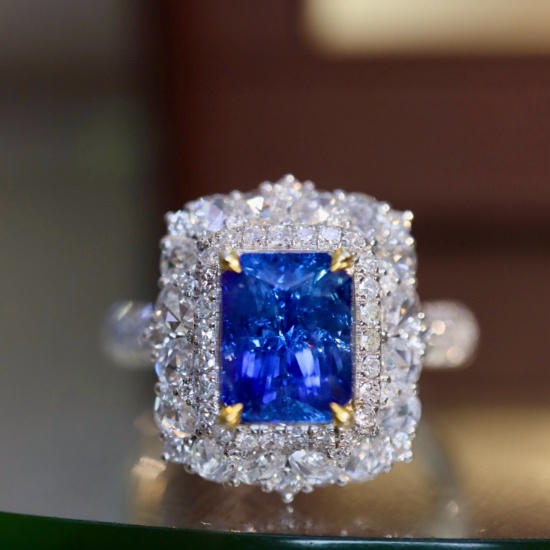 14k Gold 2.34 Ctw Natural Sapphire & Diamond Ring