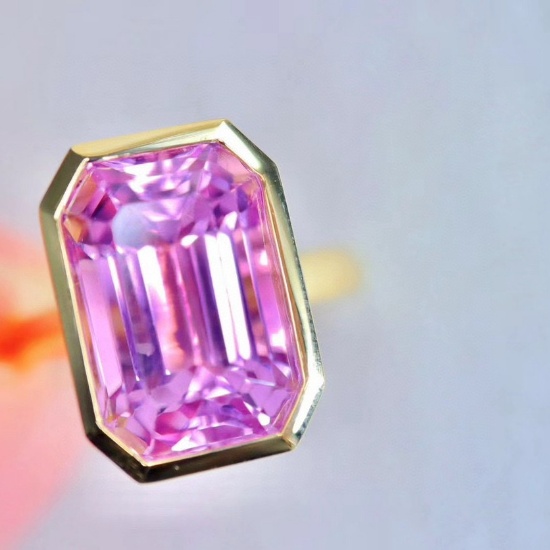 14k Gold 8.5 Ct Natural Kunzite Ring