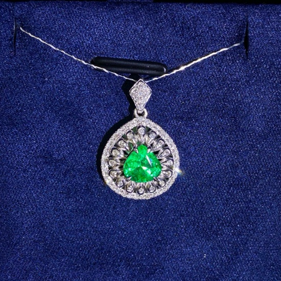 14k Gold 1 Ct Vivid Green Natural Emerald & Diamond Pendant( Without Chain )