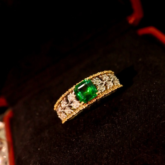 14k Gold 0.95 Ctw Vivid Green Natural Emerald & Diamond Ring