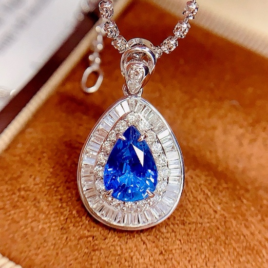 14k Gold 1.8 Ct Natural Sapphire & Diamond Pendant( Without Chain )
