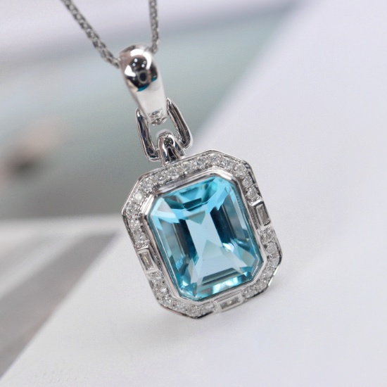 14k Gold 2.93 Ctw Natural Aquamarine & Diamond Pendant( Without Chain )