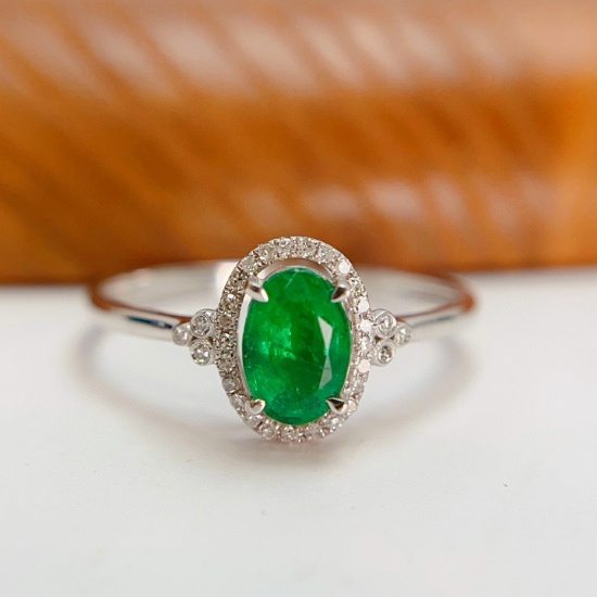 14k Gold 0.70 Ct Natural Emerald & Diamond Ring
