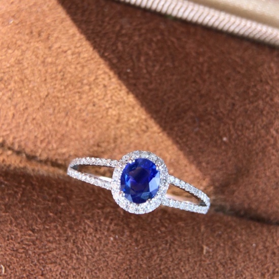 14k Gold 0.84 Ctw Vivid Blue Natural Sapphire & Diamond Ring