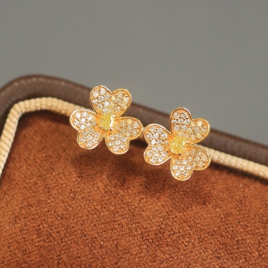 14k Gold 0.52 Ctw Natural Yellow Diamond & Diamond Earrings