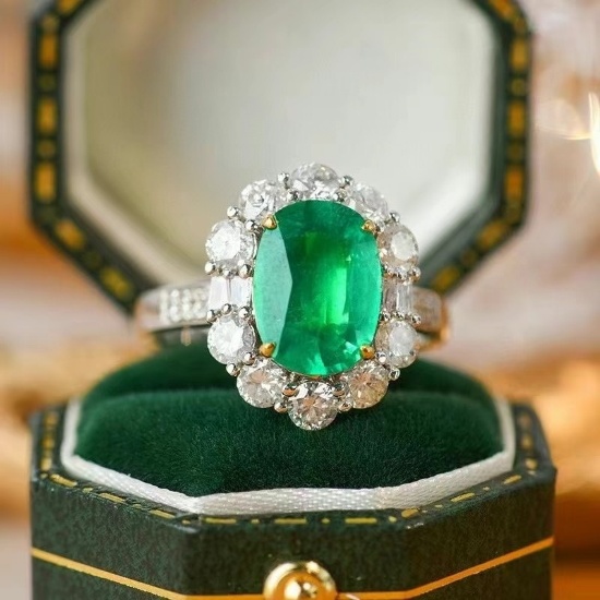 14k Gold 2.05 Ct Natural Emerald & Diamond Ring