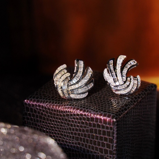 14k Gold 0.8 Ct Natural H Diamond Earrings