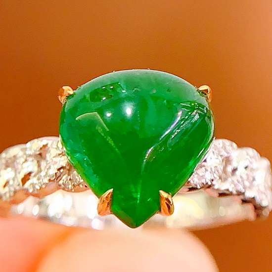 14k Gold 5.06 Ct Natural Emerald & Diamond Ring