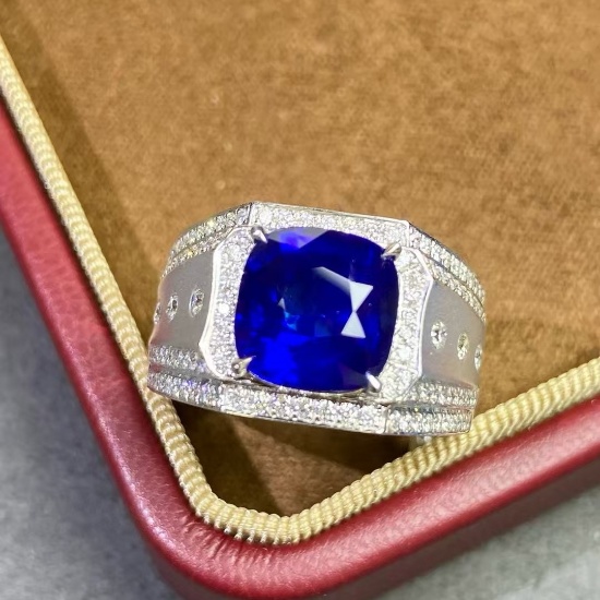 14k Gold 5.67 Ctw Natural Sapphire & Diamond Ring