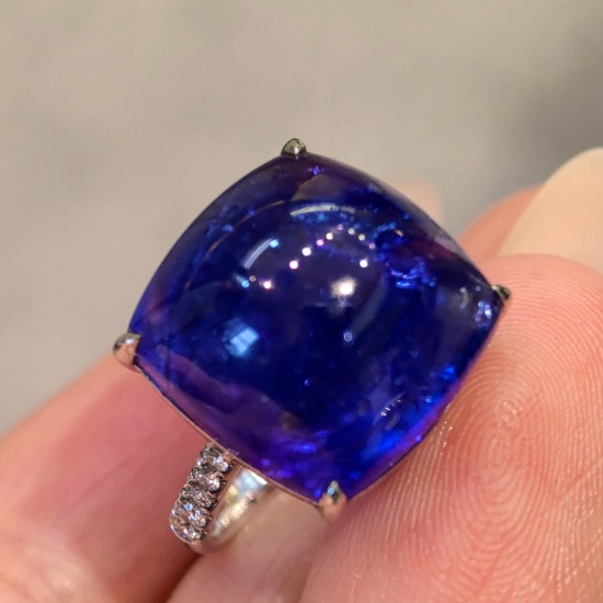 14k Gold 16.80 Ctw Natural Tanzanite & Diamond Ring