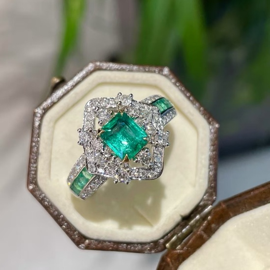 14k Gold 0.78 Ct Natural Emerald & Diamond Ring