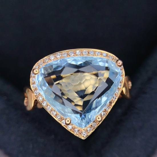 14k Gold 4.0 Ct Natural Aquamarine & Diamond Ring