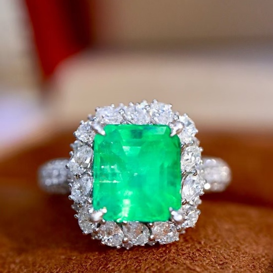 14k Gold 3.26 Ctw Natural Emerald & Diamond Ring