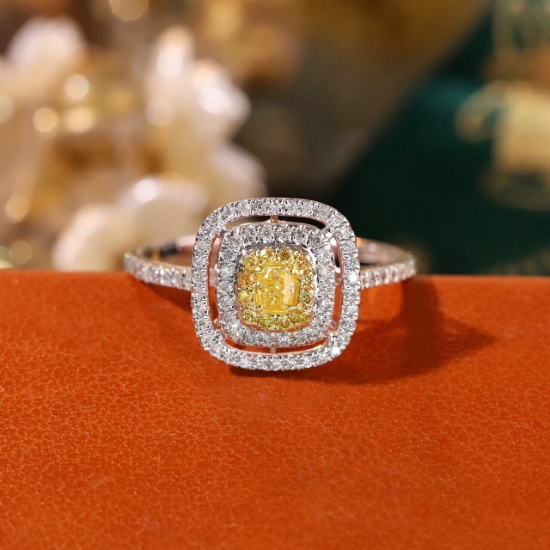 14k Gold 0.55 Ctw Natural Yellow Diamond & Diamond Ring