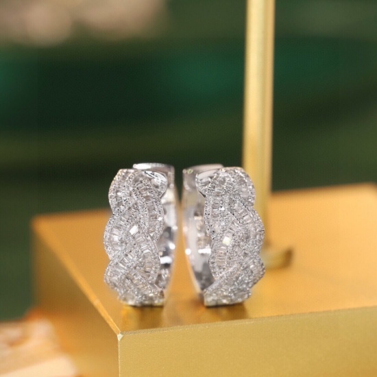 14k Gold 0.56 Ct Natural H Diamond Earrings