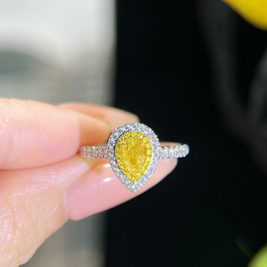 14k Gold 0.89 Ctw Natural Yellow Diamond & Diamond Ring