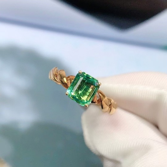 14k Gold 1.10 Ct Natural Emerald Ring