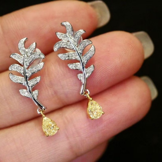 14k Gold 0.63 Ctw Natural Yellow Diamond & Diamond Earrings