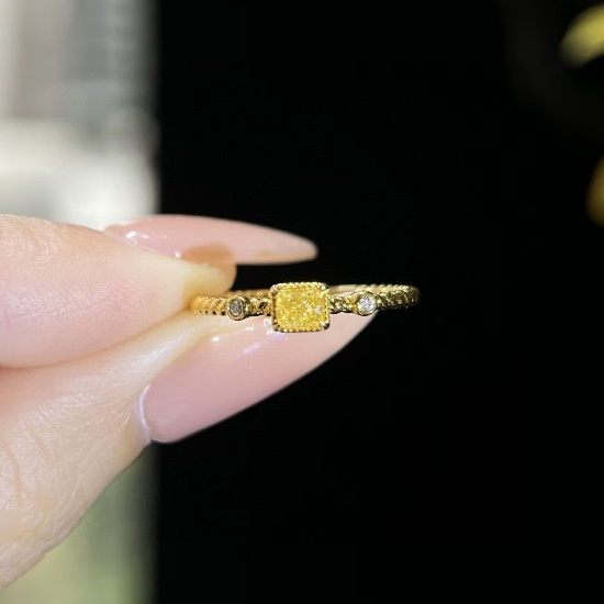 14k Gold 0.22 Ctw Natural Yellow Diamond & Diamond Ring
