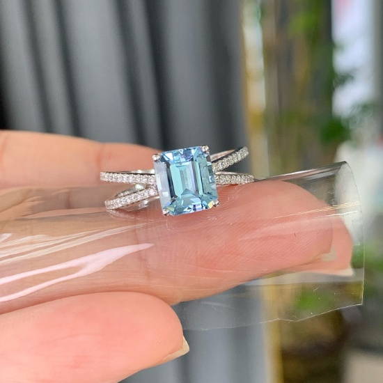 14k Gold 1.93 Ctw Natural Aquamarine & Diamond Ring