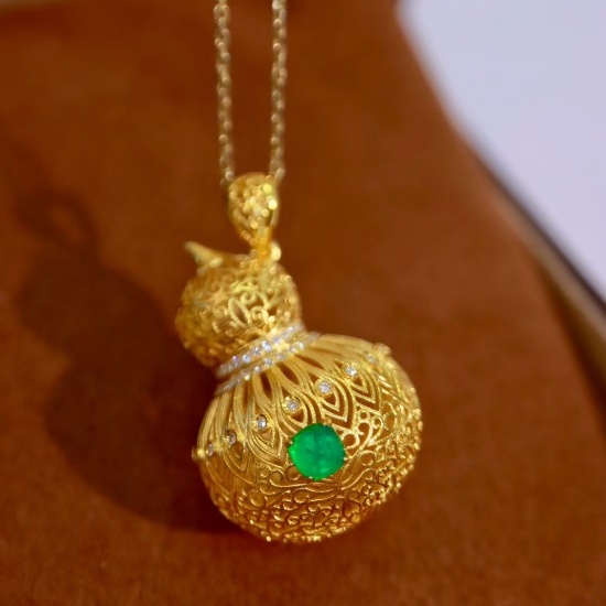 14k Gold 0.41 Ctw Natural Emerald & Diamond Pendant( Without Chain )