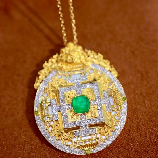 14k Gold 0.66 Ctw Natural Emerald & Diamond Pendant( Without Chain )