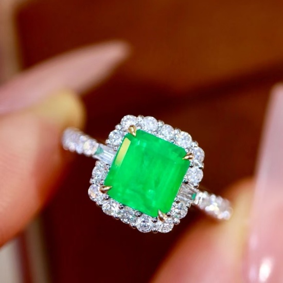 14k Gold 1.61 Ctw Natural Emerald & Diamond Ring