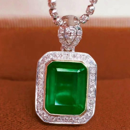 14k Gold 3.27 Ctw Vivid Green Natural Emerald & Diamond Pendant( Without Chain )