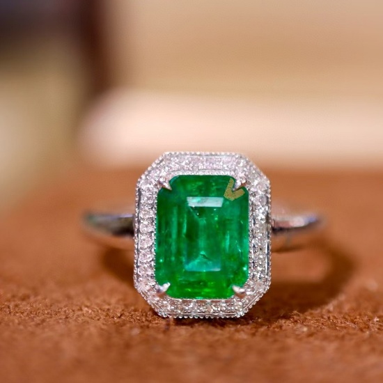 14k Gold 1.54 Ctw Vivid Green Natural Emerald & Diamond Ring