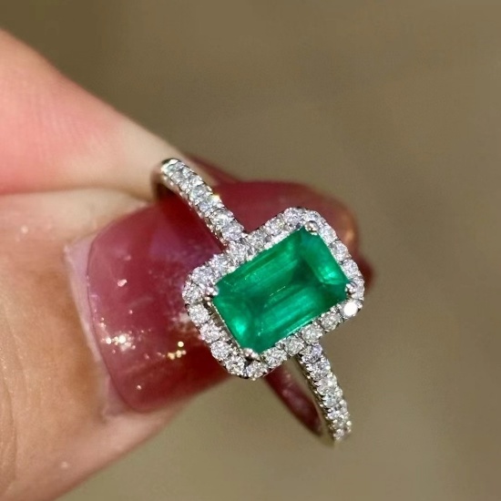 14k Gold 1.1 Ct Natural Emerald & Diamond Ring