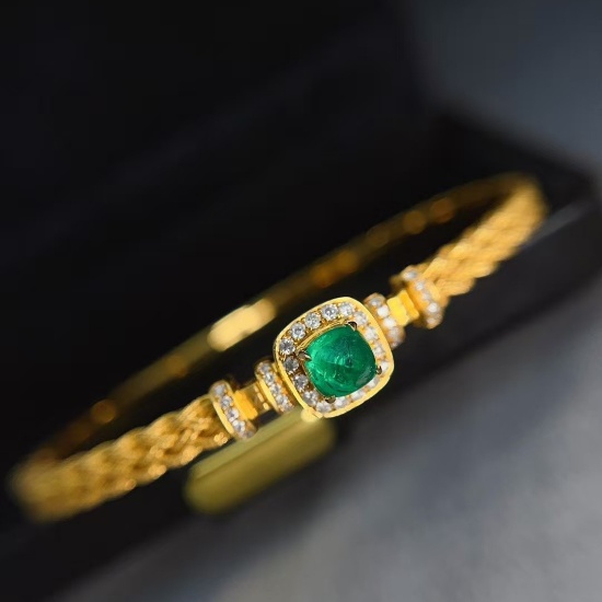 14k Gold 0.88 Ct Natural Emerald & Diamond Bangle